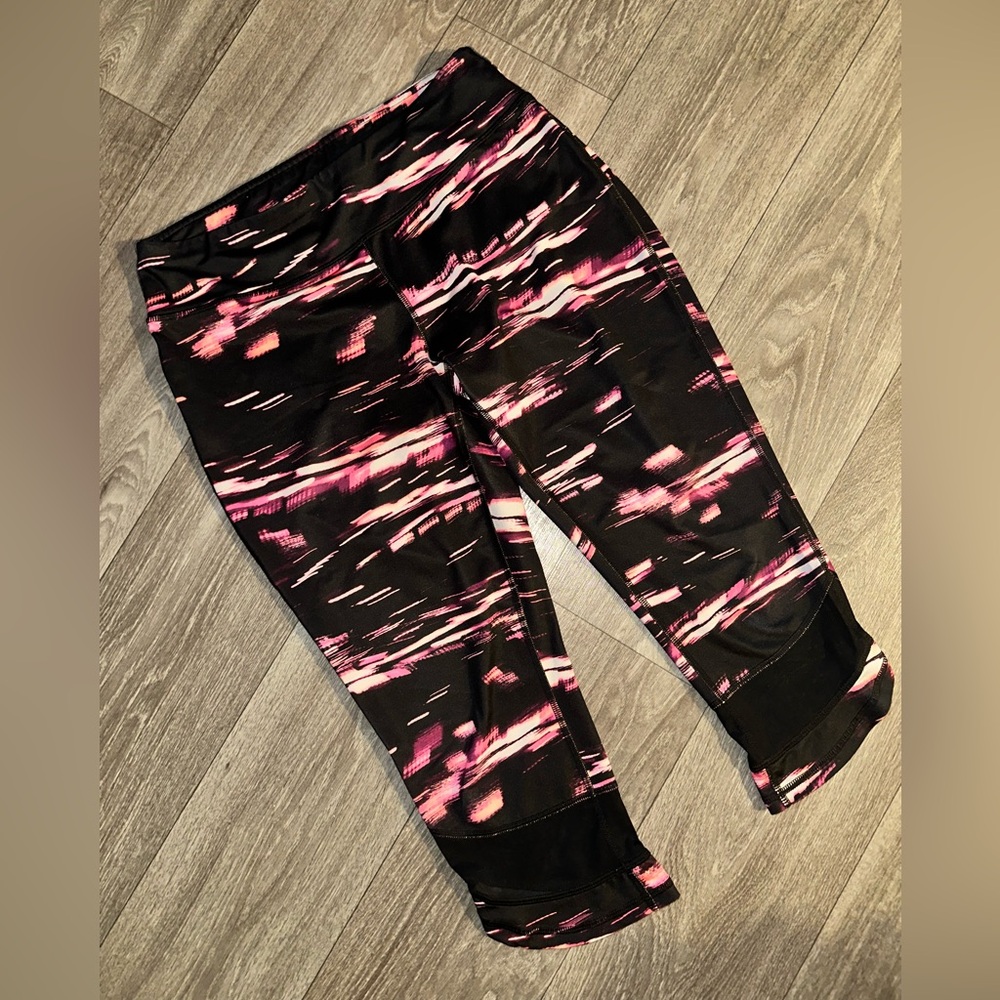 Women's Black and Pink Patterned Leggings